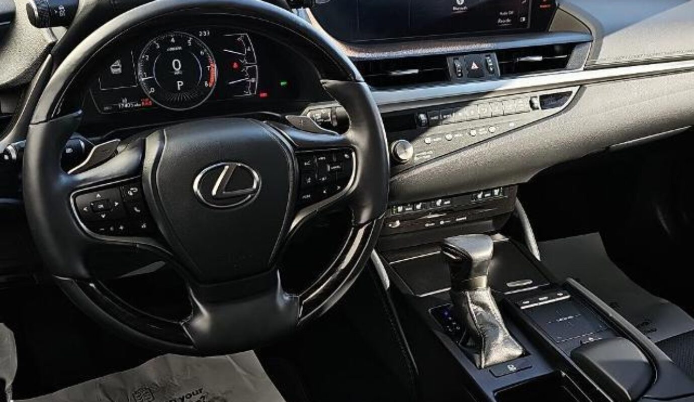 2021 Lexus ES