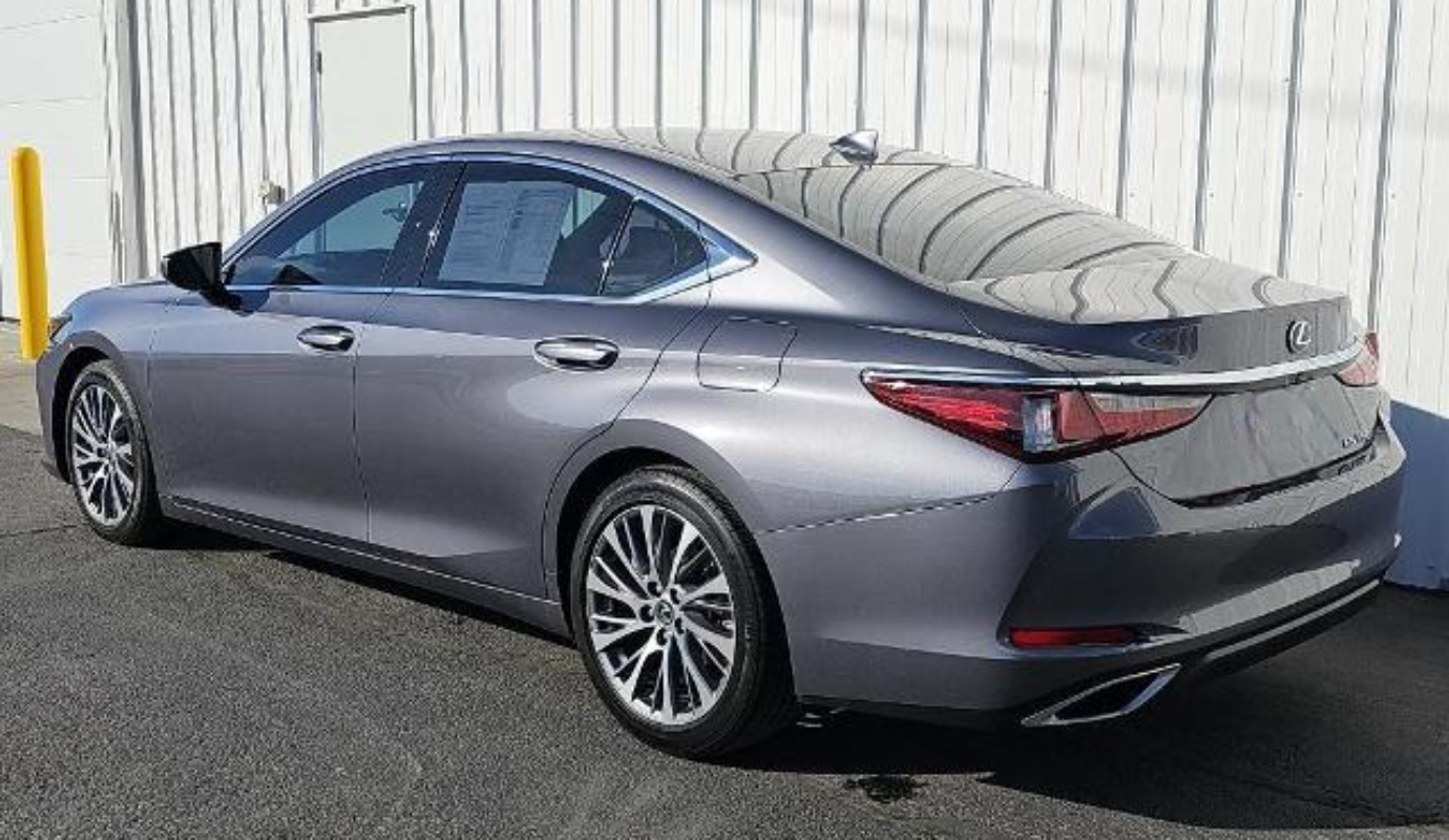 2021 Lexus ES